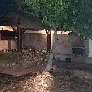 Casa Camelias Los Barrios
